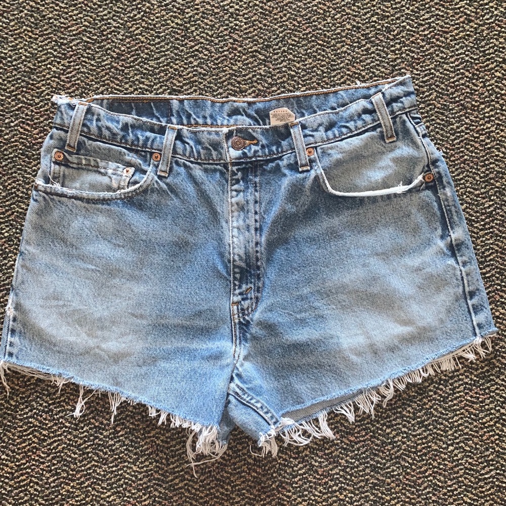 Levi Relaxed Fit Jean Shorts - Picture 1 of 2
